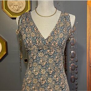 Floral V-Neck Sleeveless Dress